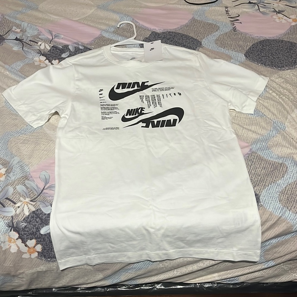 White and black Nike Tshirt. Brand new.
